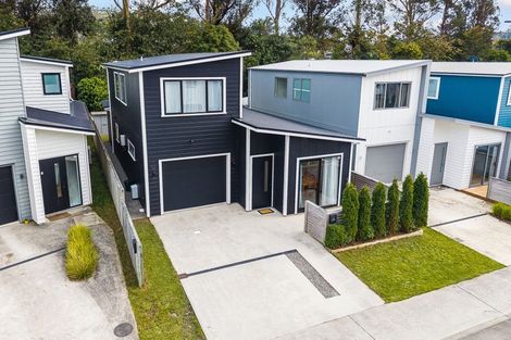 Photo of property in 3c Breakwater Way, Whitby, Porirua, 5024