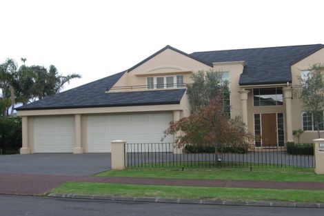 Photo of property in 33 Manor Park, Sunnyhills, Auckland, 2010