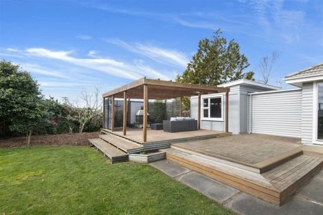 Photo of property in 55 Cuffs Road, Wainoni, Christchurch, 8061