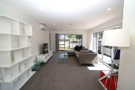 Photo of property in 5 Waterloo Place, Westown, New Plymouth, 4310