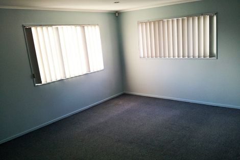 Photo of property in 30 Wyllie Road, Papatoetoe, Auckland, 2025