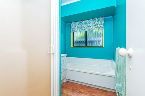 Photo of property in 100 Amberley Avenue, Highbury, Palmerston North, 4412