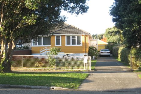 Photo of property in 11 Mana Avenue, Titahi Bay, Porirua, 5022