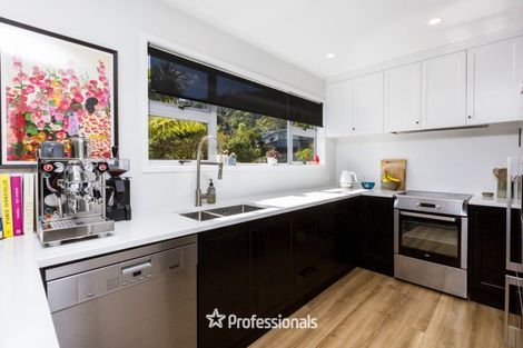 Photo of property in 96 Kamahi Street, Stokes Valley, Lower Hutt, 5019