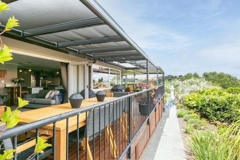 Photo of property in 73 Hikanui Drive, Havelock North, 4130