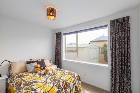 Photo of property in 1 Tapiri Street, Parklands, Christchurch, 8083
