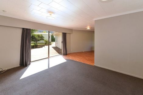 Photo of property in 3 Roger Street, Pukehangi, Rotorua, 3015