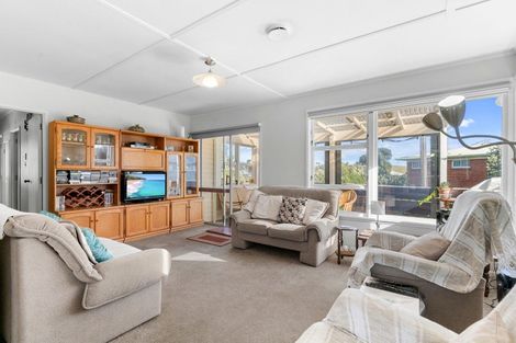 Photo of property in 14 Kelly Street, Baylys Beach, Dargaville, 0377