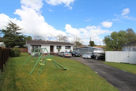 Photo of property in 9 Cadiz Place, Red Hill, Papakura, 2110
