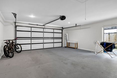 Photo of property in 24 Moulton Street, Moturoa, New Plymouth, 4310