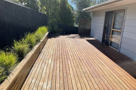 Photo of property in 44 Tamahere Drive, Glenfield, Auckland, 0629