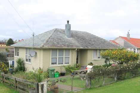 Photo of property in 32 Pine Avenue, Otumoetai, Tauranga, 3110