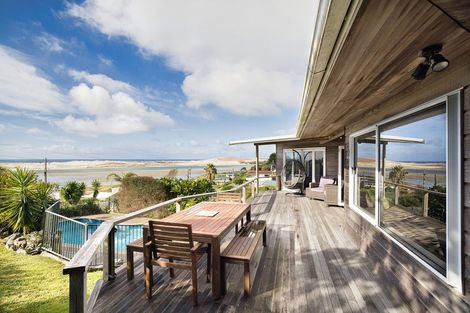 Photo of property in 4 Lincoln Street, Mangawhai Heads, Mangawhai, 0505