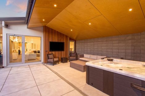 Photo of property in 272 Halswell Junction Road, Halswell, Christchurch, 8025