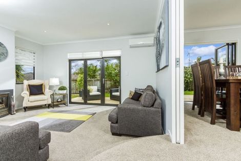 Photo of property in 6 Cutter Place, Greenhithe, Auckland, 0632