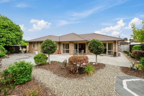 Photo of property in 4 Beverage Place, Rosehill, Papakura, 2113