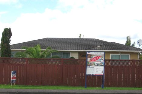 Photo of property in 92 Bruce Mclaren Road, Henderson, Auckland, 0612