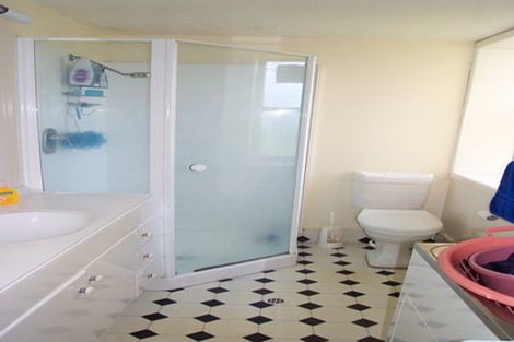 Photo of property in 108a Austin Street, Mount Victoria, Wellington, 6011