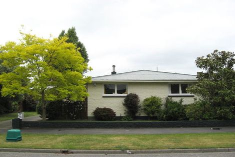 Photo of property in 4 Birkenhead Street Avonhead Christchurch City