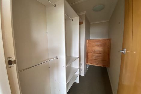 Photo of property in 294 Wairau Road, Glenfield, Auckland, 0629