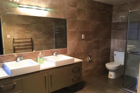 Photo of property in 1 Ballymore Drive, Pinehill, Auckland, 0632