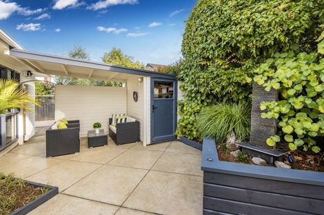 Photo of property in 24 Niccol Avenue, Narrow Neck, Auckland, 0624