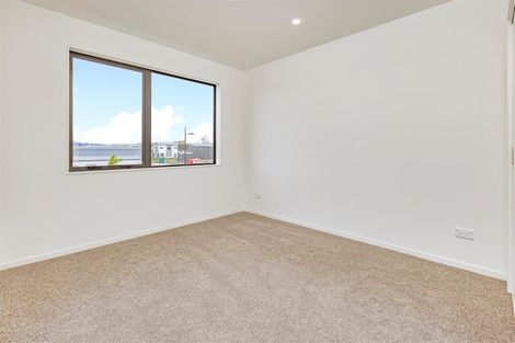 Photo of property in 8 Corporal Street, Papakura, 2110