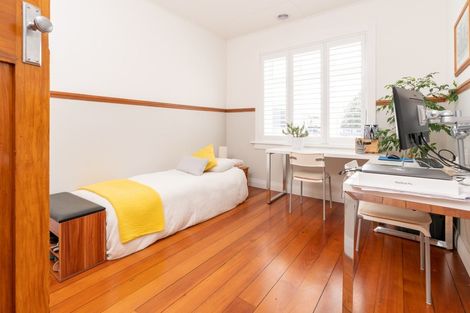 Photo of property in 45 Puru Crescent, Lyall Bay, Wellington, 6022