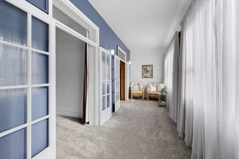 Photo of property in Devonport Apartments, 22/127 Saint Aubyn Street, New Plymouth, 4310