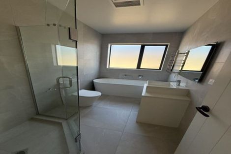 Photo of property in 5 Ritetai Street, Clarks Beach, 2122