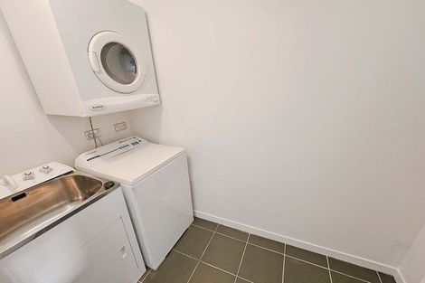 Photo of property in Montreaux Apartments, 2k/164 The Terrace, Wellington Central, Wellington, 6011