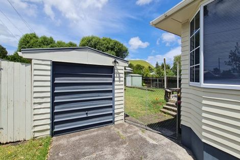 Photo of property in 13 Wallace Road, Mangere Bridge, Auckland, 2022