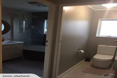 Photo of property in 19 Garland Drive, St Andrews, Hamilton, 3200