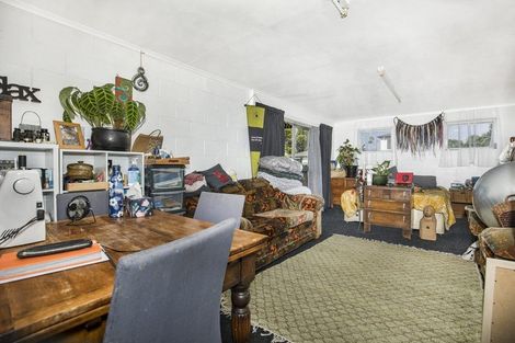 Photo of property in 22 Estuary Road, Weymouth, Auckland, 2103