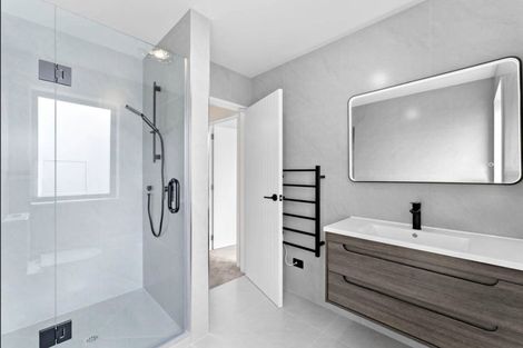 Photo of property in 71 Taukahiwi Road, Pukekohe, 2120