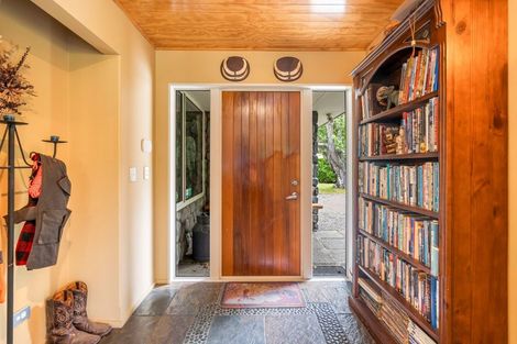 Photo of property in 1 Hart Place, Lake Coleridge, 7572