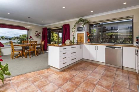 Photo of property in 1 Hoult Crescent, Monaco, Nelson, 7011