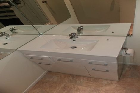 Photo of property in 108a Royal Road, Massey, Auckland, 0614