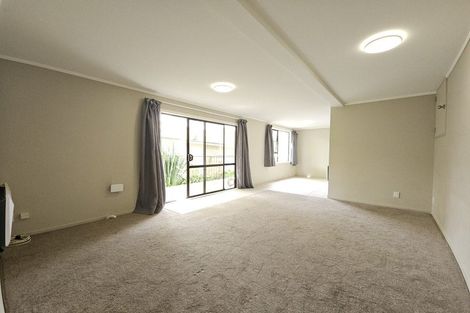Photo of property in 50 Postgate Drive, Whitby, Porirua, 5024
