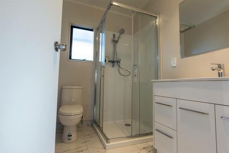 Photo of property in 8a Rogan Street, Mount Roskill, Auckland, 1041