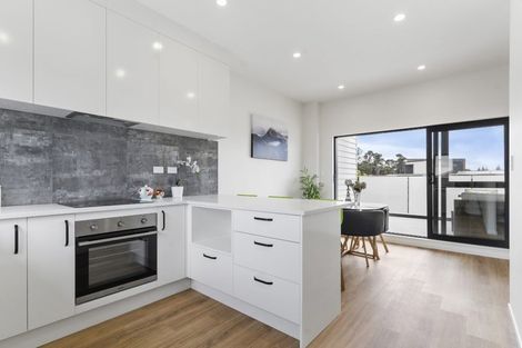 Photo of property in 1/68 Smythe Road, Henderson, Auckland, 0612