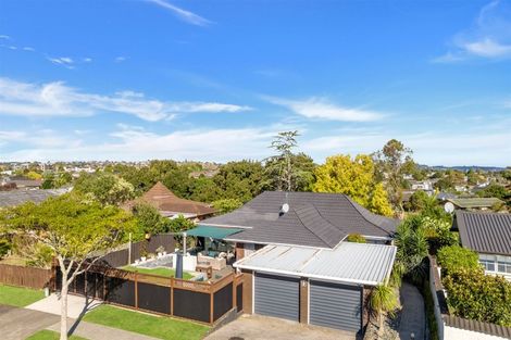 Photo of property in 9 Serrita Avenue, Sunnyhills, Auckland, 2010