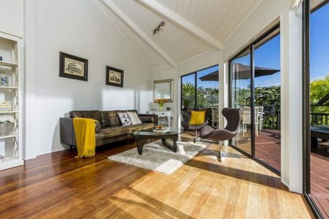 Photo of property in 10 Bellbird Rise, Murrays Bay, Auckland, 0630