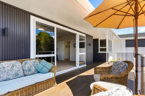 Photo of property in 46 Nevada Drive, Merrilands, New Plymouth, 4312