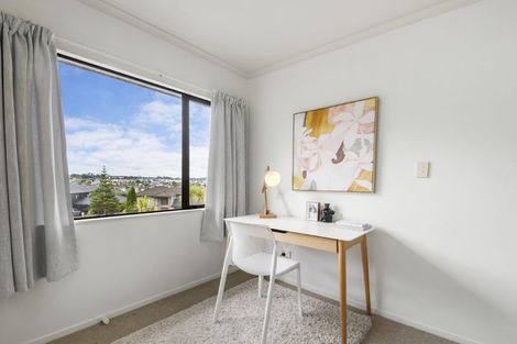 Photo of property in 44 Killybegs Drive, Pinehill, Auckland, 0632