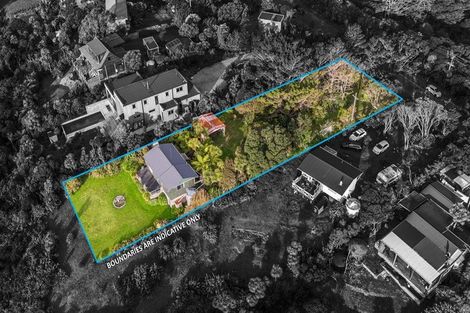 Photo of property in 11 Te Ahuahu Road, Piha, New Lynn, 0772