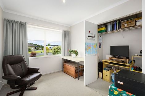 Photo of property in 8 Maniaroa Drive, Katikati, 3129