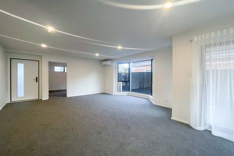 Photo of property in 8a Roa Road, Fendalton, Christchurch, 8041