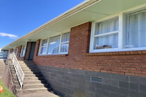 Photo of property in 3/7 Roberts Avenue, Bayswater, Auckland, 0622