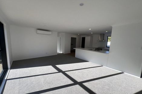 Photo of property in 71 Vipond Road, Stanmore Bay, Whangaparaoa, 0932